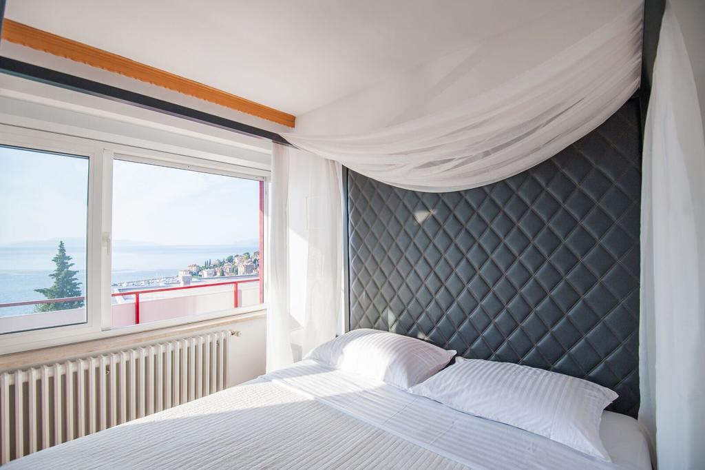 Blue View Apartment Opatija Buitenkant foto