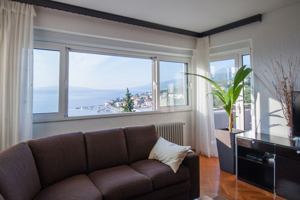 Blue View Apartment Opatija Buitenkant foto